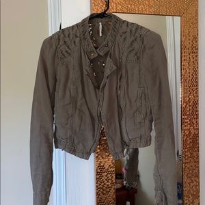 Gorgeous olive green/ taupe short jacket